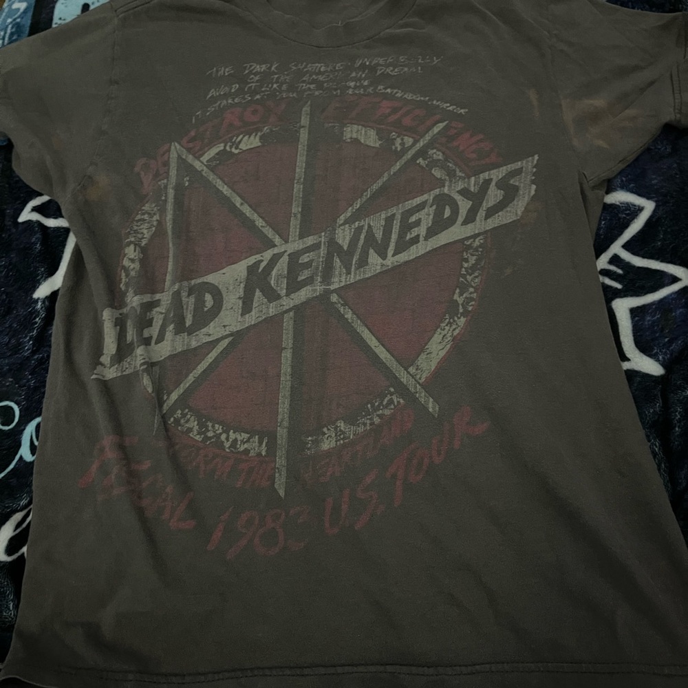 Stylish Gray and Red Short Sleeve Tees